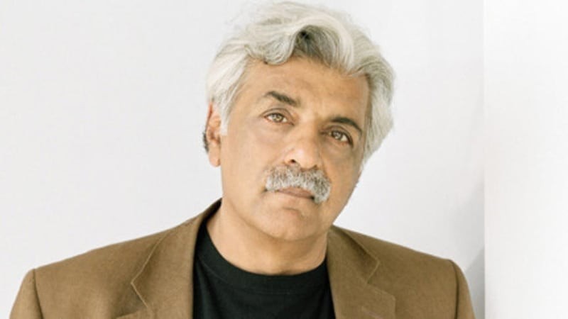 Tariq Ali will read from The Extreme Centre: A Warning 