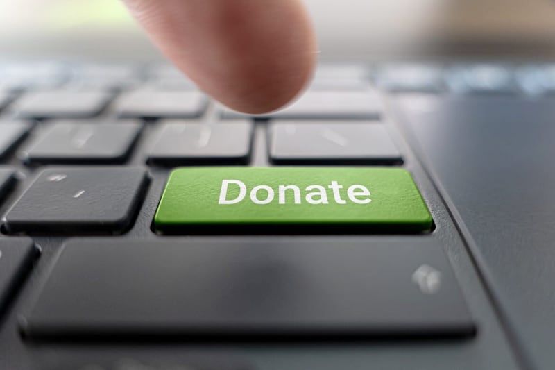 People who donate money to charity have a reduced risk of experiencing pain 