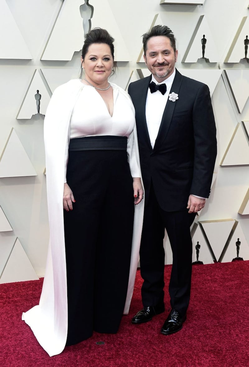 Melissa McCarthy looking gorgeous on the Oscars red carpet alongside husband&nbsp;Ben Falcone