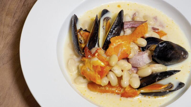 Smoked haddock, mussels, bacon and cannelloni beans 