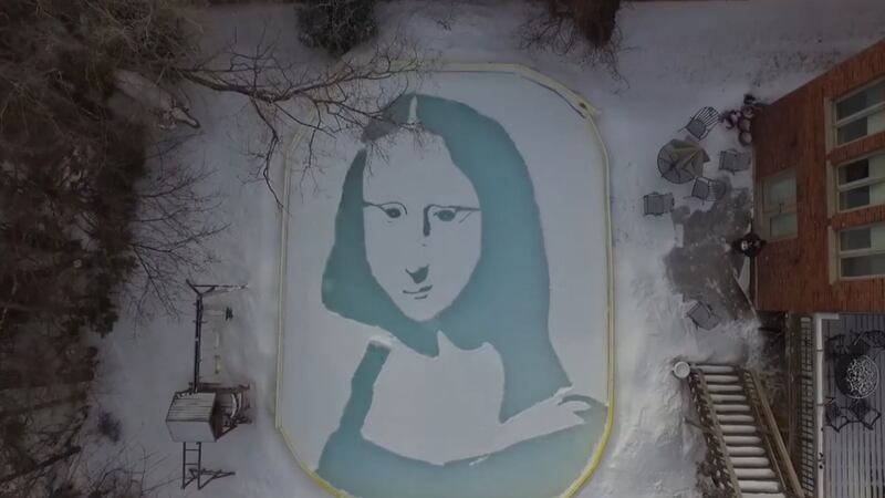 “I present the Snowna Lisa! Oh, you think that’s bad? Wait till I tell you it should be hanging in the Igloouvre.”