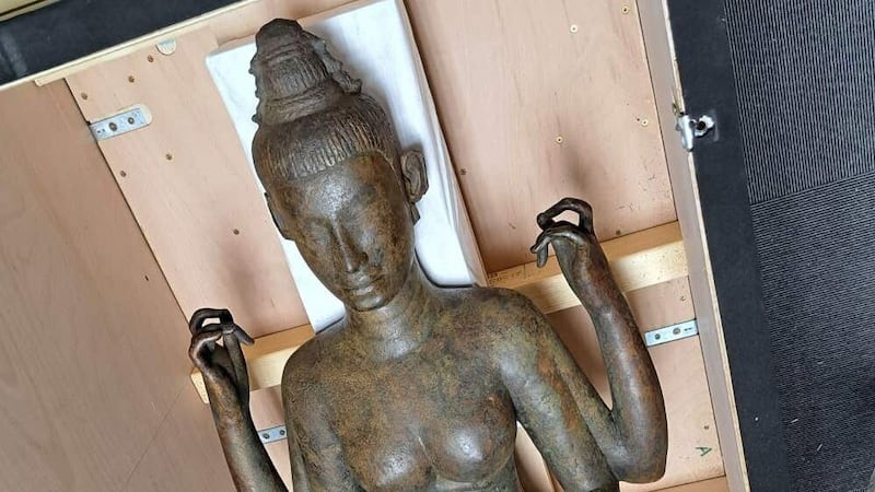 A priceless seventh-century bronze statue representing the Hindu Goddess Kali Durga (Metropolitan Police)