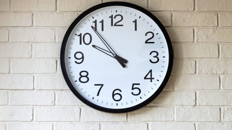 The Irish government is set to oppose the EU's proposed change to daylight saving time to ensure the island of Ireland does not end up with two time zones post-Brexit.