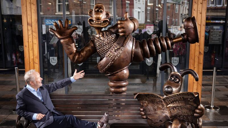 Nick Park, creator of Wallace and Gromit, unveiled the bench and sculpture in the city.