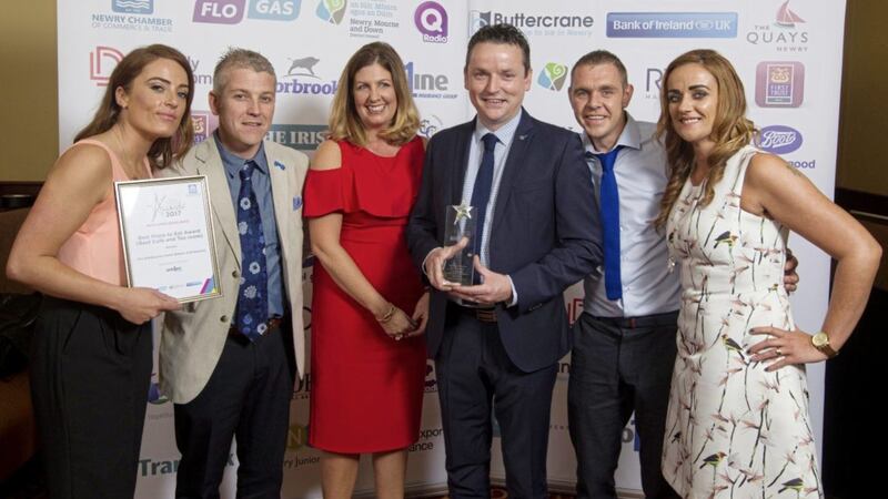 The team from Shelbourne with the Best Place to Eat Award (cafe &amp; tea room), sponsored by Autoline Insurance Group 