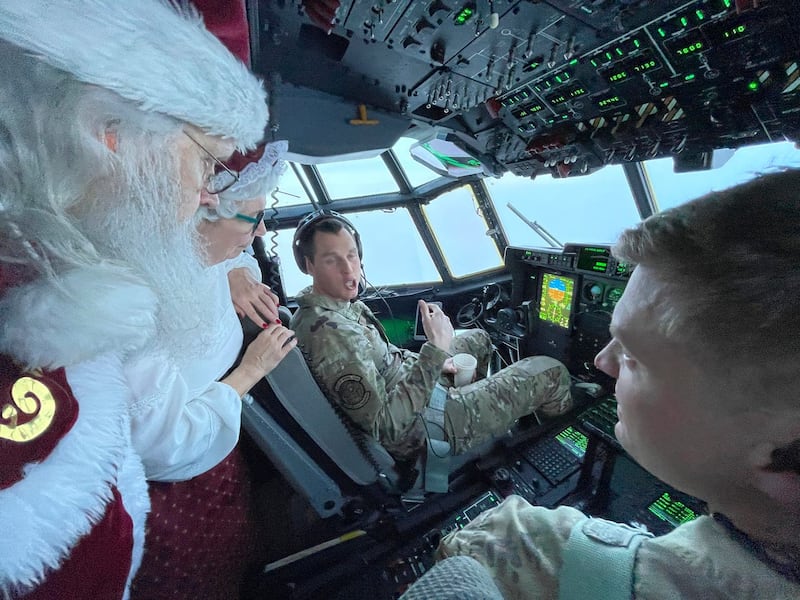Santa meets the flight crew 