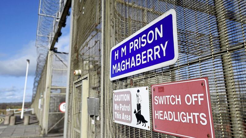 Police are investigating threats to kill made by a prisoner being held in Maghaberry. 