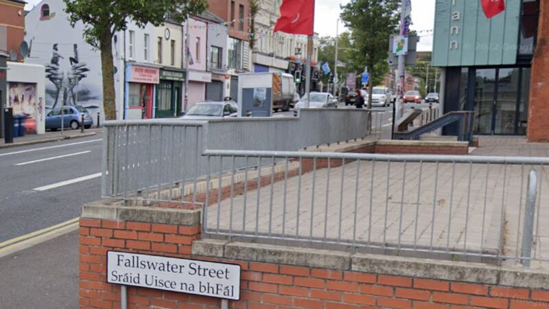 A bilingual sign featuring Irish in Belfast's Gaeltacht Quarter.