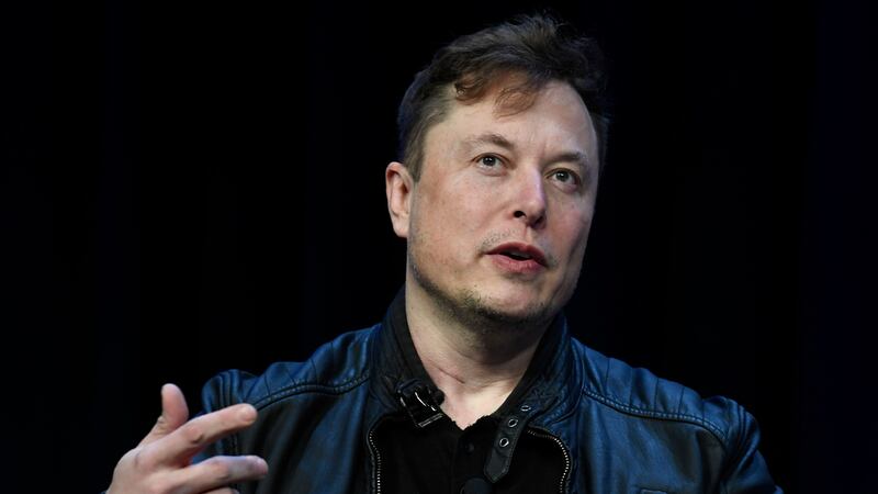 Elon Musk said last week that he has lined up 46.5 billion dollars (£36.2 billion) in financing to buy the social media company.