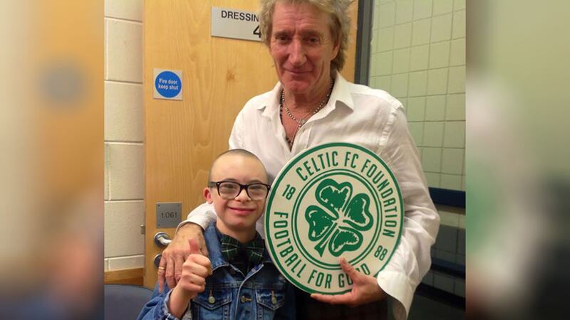Jay Beatty and Rod Stewart backstage at the SSE Arena in Belfast&nbsp;